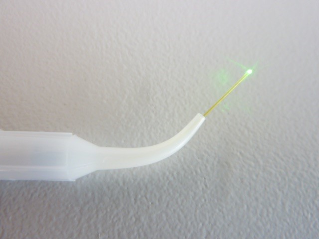 ganzheitliche Zahnheilkunde Dr. Heike Kretschmar - Laseransatz mit Laserlicht